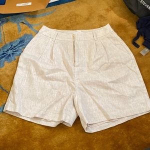 Dissh linen shorts